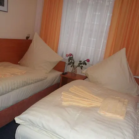 Union 3*